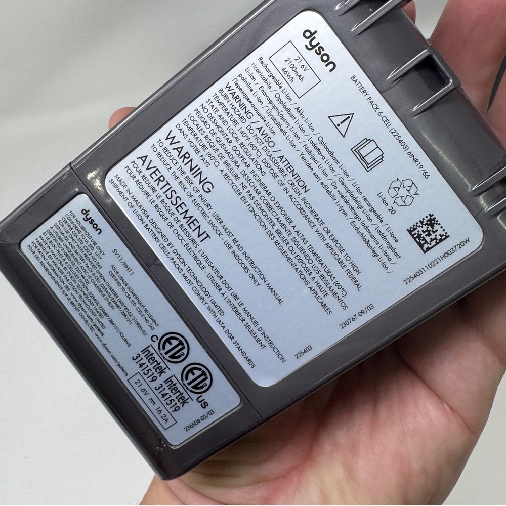 Genuine Dyson SV11/HH11  225403 6INR19/66Battery Pack 6 Cell - new sv11